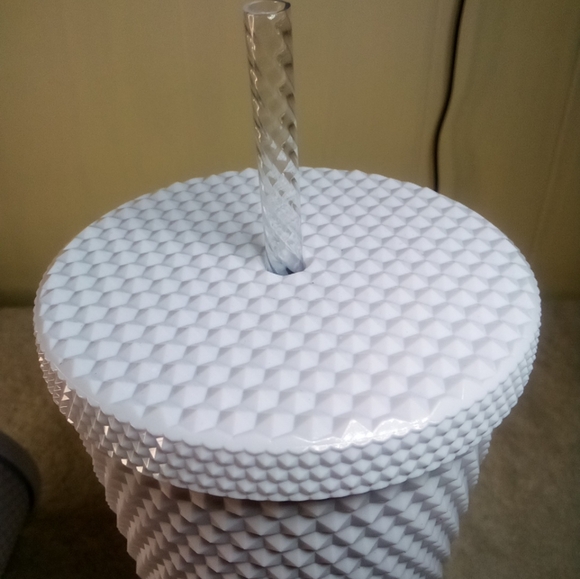 Starbucks Studded white bling Tumblrs - Picture 10 of 10